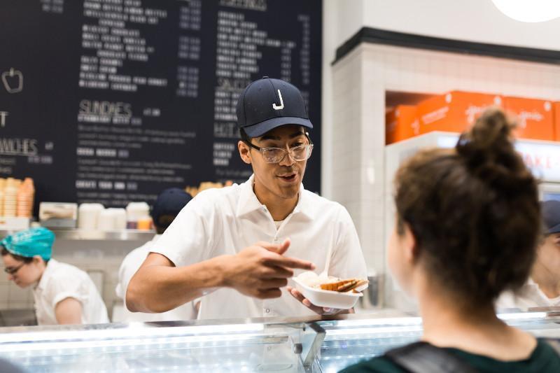 Jeni's Splendid Ice Creams Mission, Benefits, and Work Culture