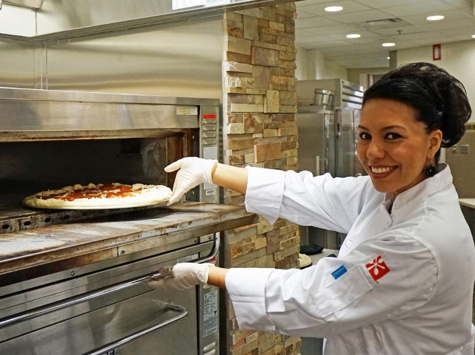 Southern Foodservice Management Mission, Benefits, and Work Culture