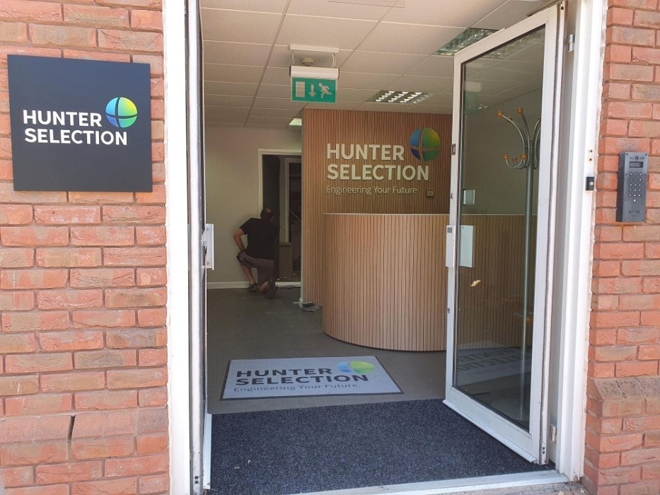 Hunter Selection Mission, Benefits, and Work Culture