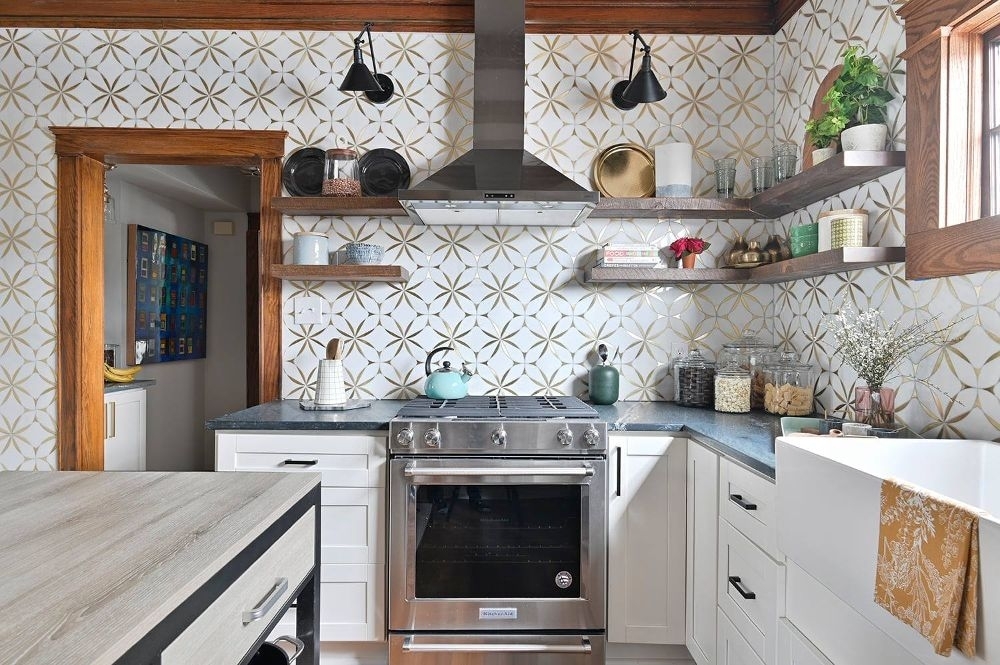 Hardware Resources Mission, Benefits, and Work Culture