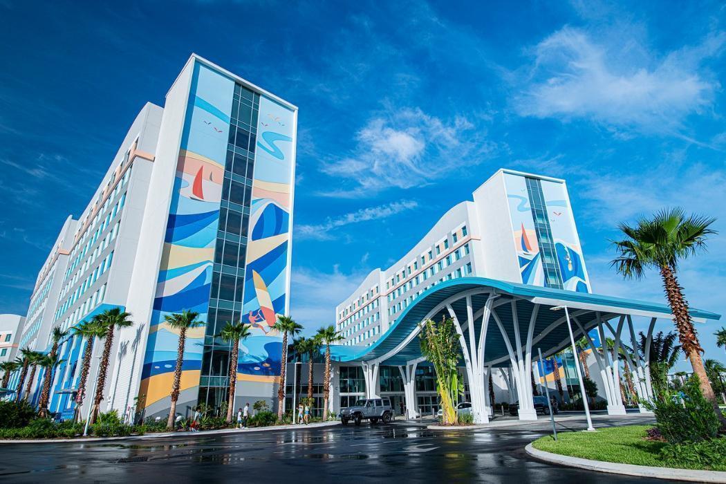 Loews Hotels at Universal Orlando Mission, Benefits, and Work Culture