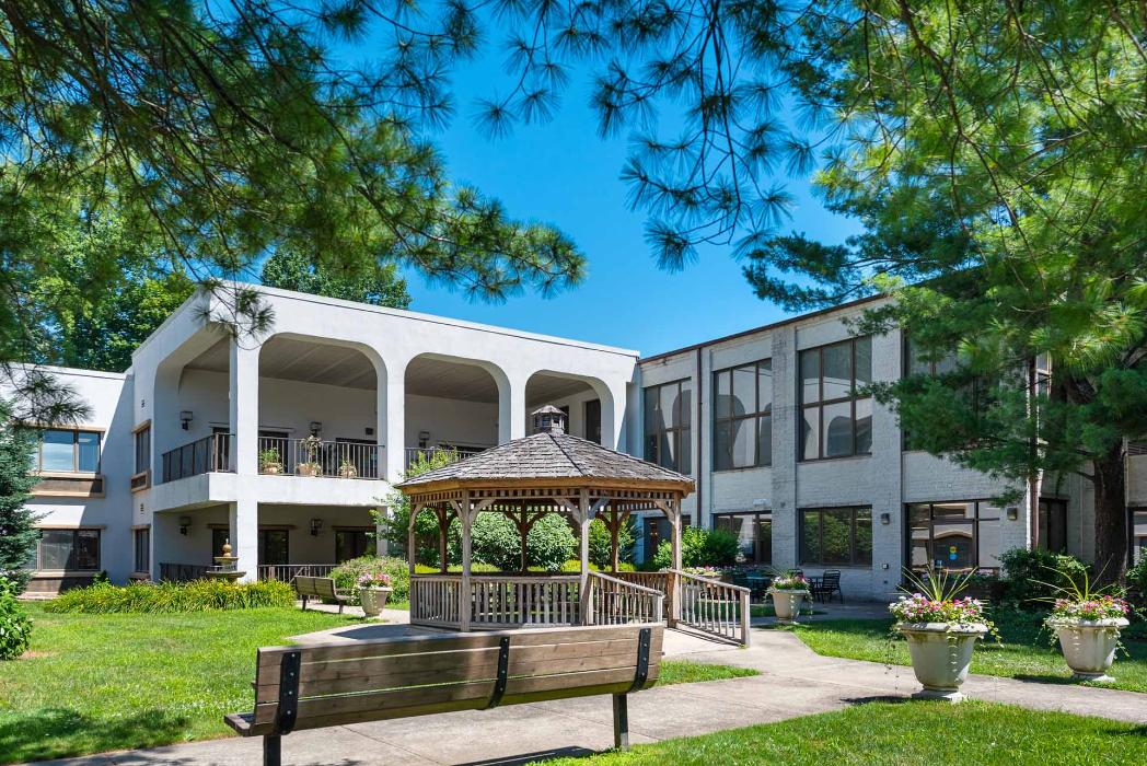 Broomall Rehabilitation and Nursing Center Mission, Benefits, and Work