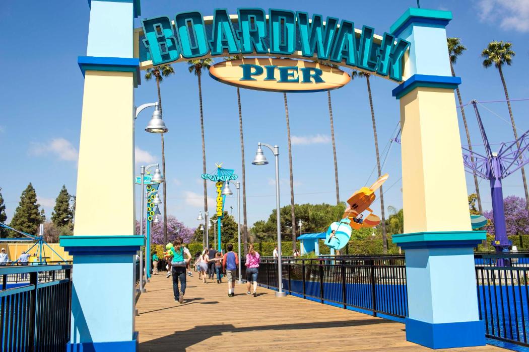 Knott's Berry Farm Mission, Benefits, and Work Culture