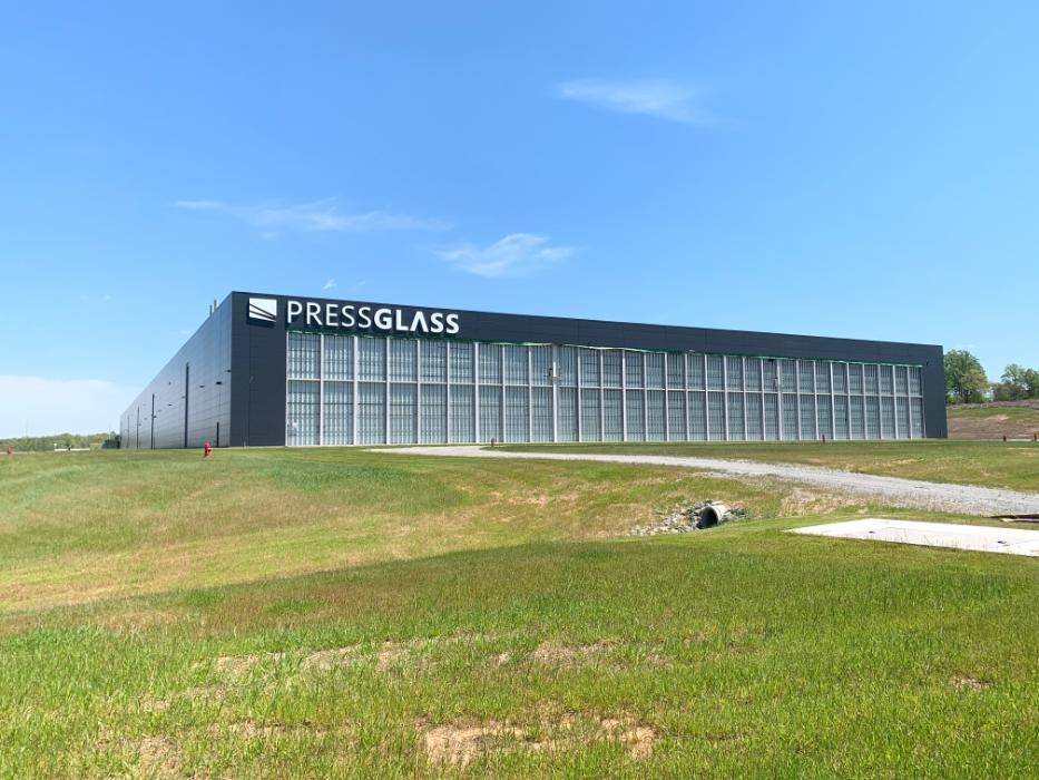 Press Glass Mission, Benefits, and Work Culture