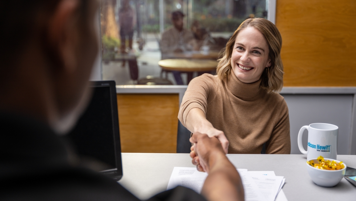 Jackson Hewitt Mission, Benefits, and Work Culture