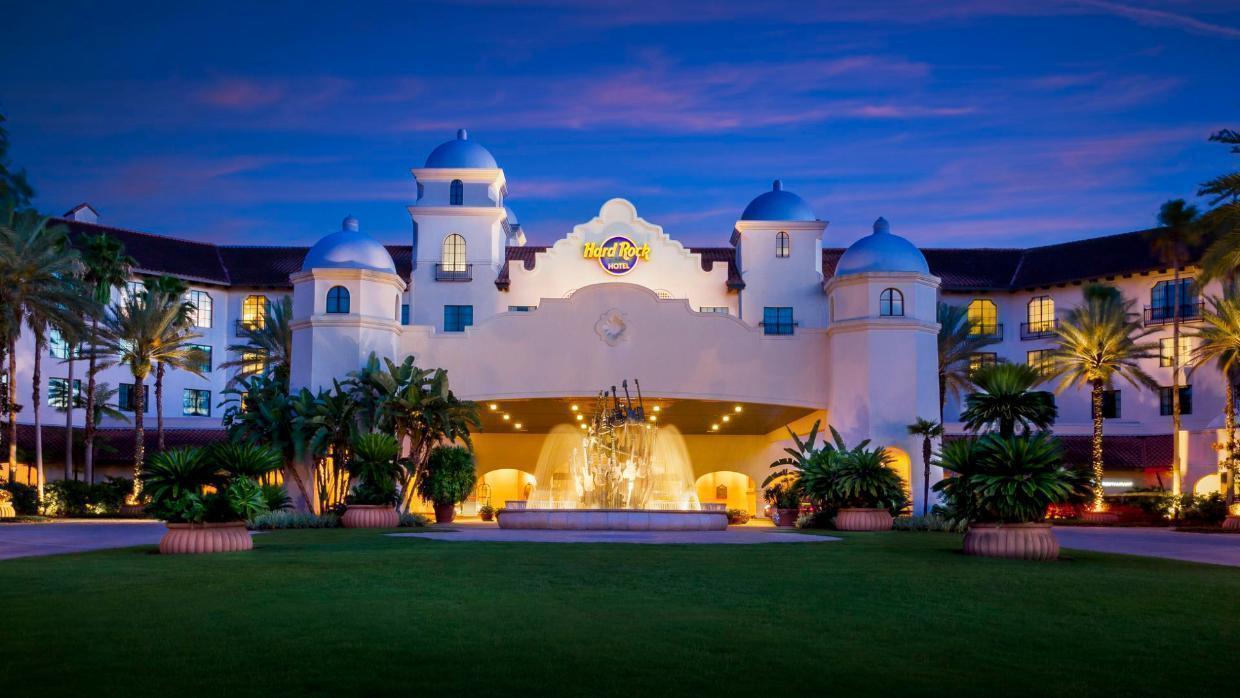 Loews Hotels at Universal Orlando Mission, Benefits, and Work Culture