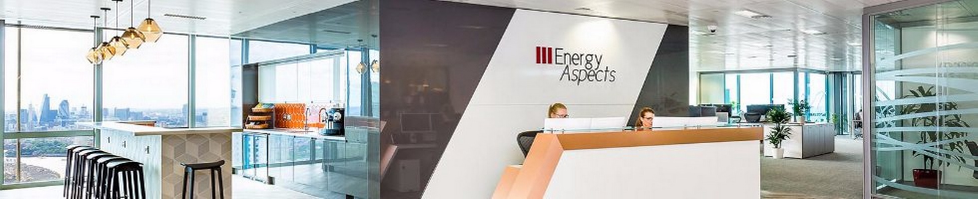Company banner showing Visual Corporation branding
