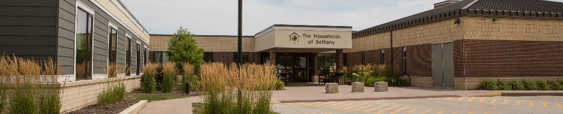 Company banner showing Visual Corporation branding