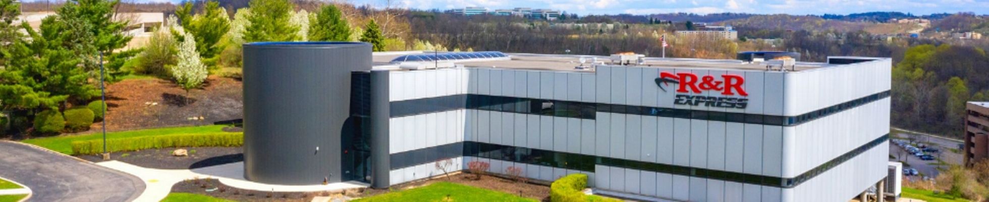 Company banner showing Visual Corporation branding