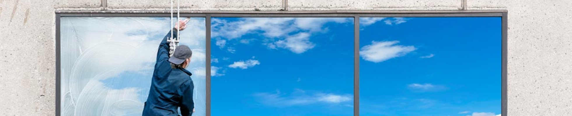 Company banner showing Visual Corporation branding