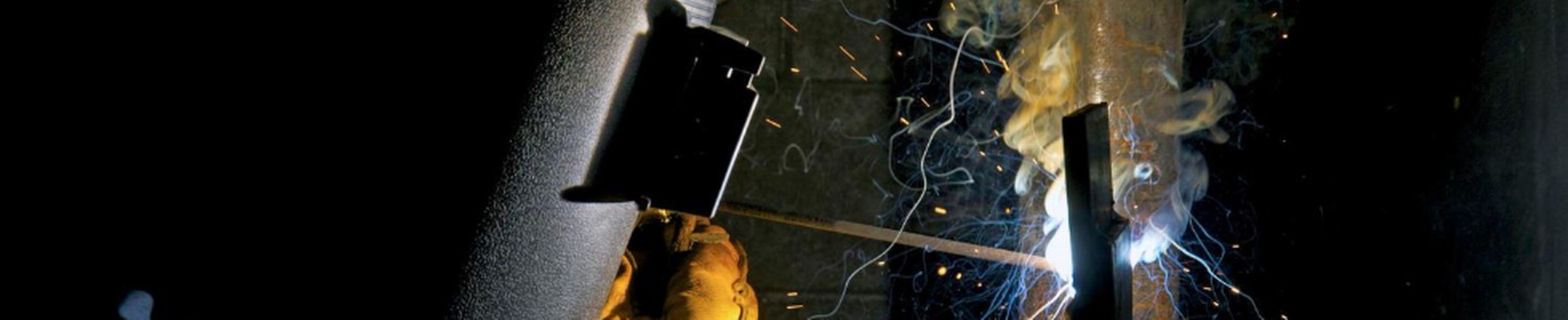 Company banner showing Visual Corporation branding