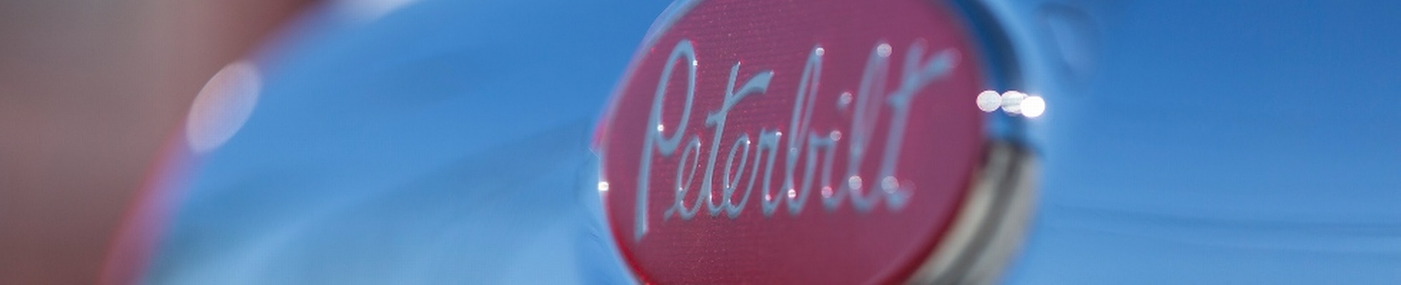 Company banner showing Visual Corporation branding