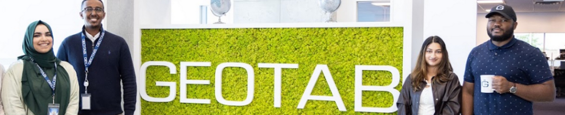 Company banner showing Visual Corporation branding