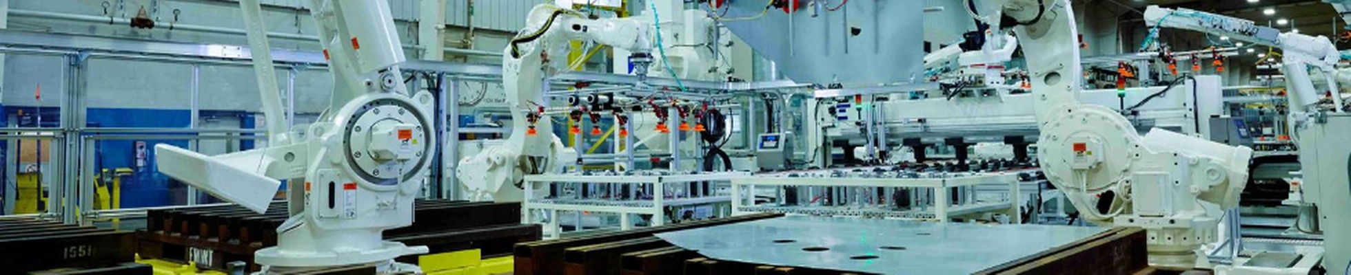 Company banner showing Visual Corporation branding