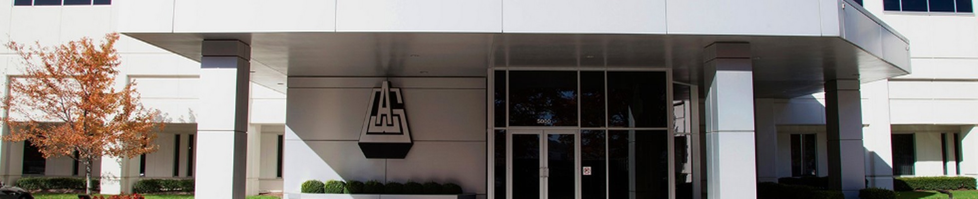 Company banner showing Visual Corporation branding