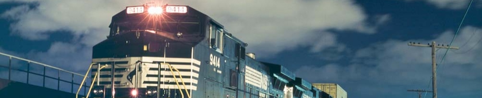 Company banner showing Visual Corporation branding