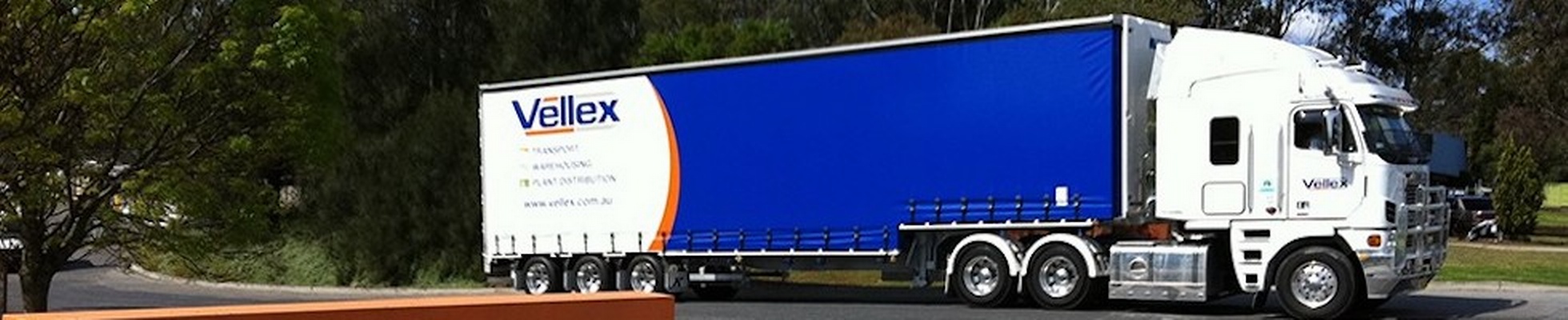 Company banner showing Visual Corporation branding