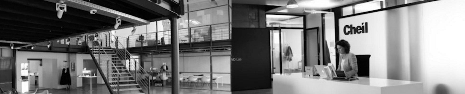 Company banner showing Visual Corporation branding