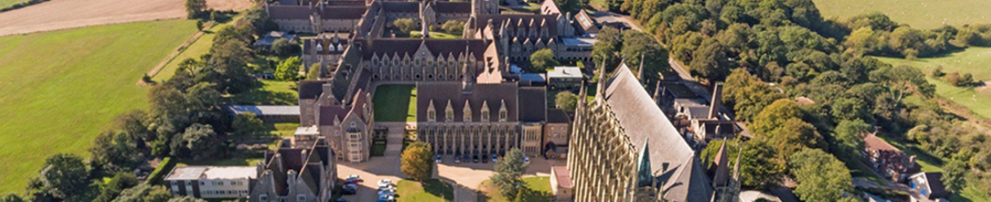 LANCING COLLEGE logo