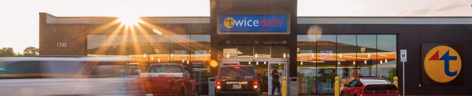 Company banner showing Visual Corporation branding
